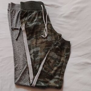 Justice Camo Print and Gray Sparkle Soft Knitted Joggers